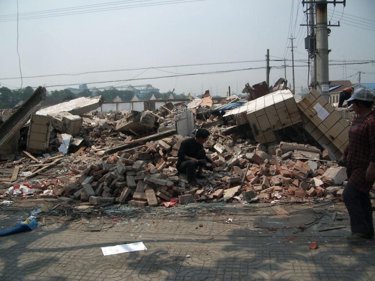 How to Estimate the Amount of Rubble You Have: A Complete Guide for Homeowners and Contractors